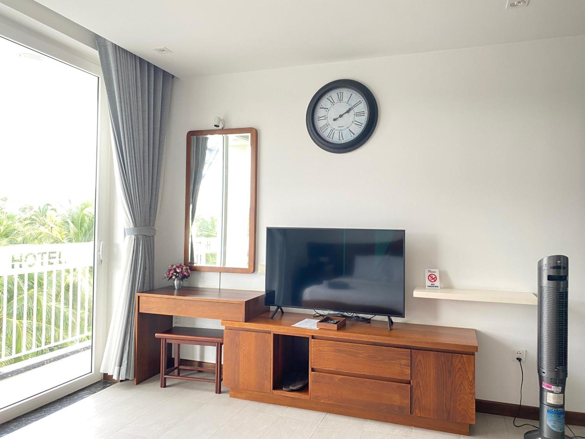 Qli Hotel Муи Не Екстериор снимка