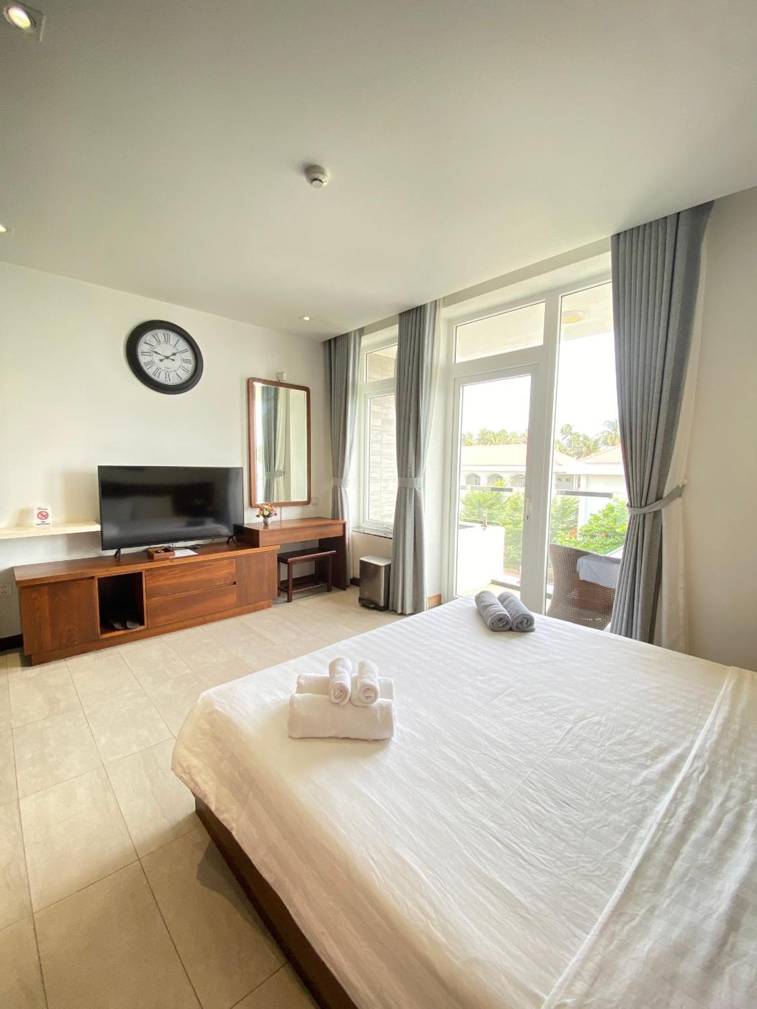 Qli Hotel Муи Не Екстериор снимка