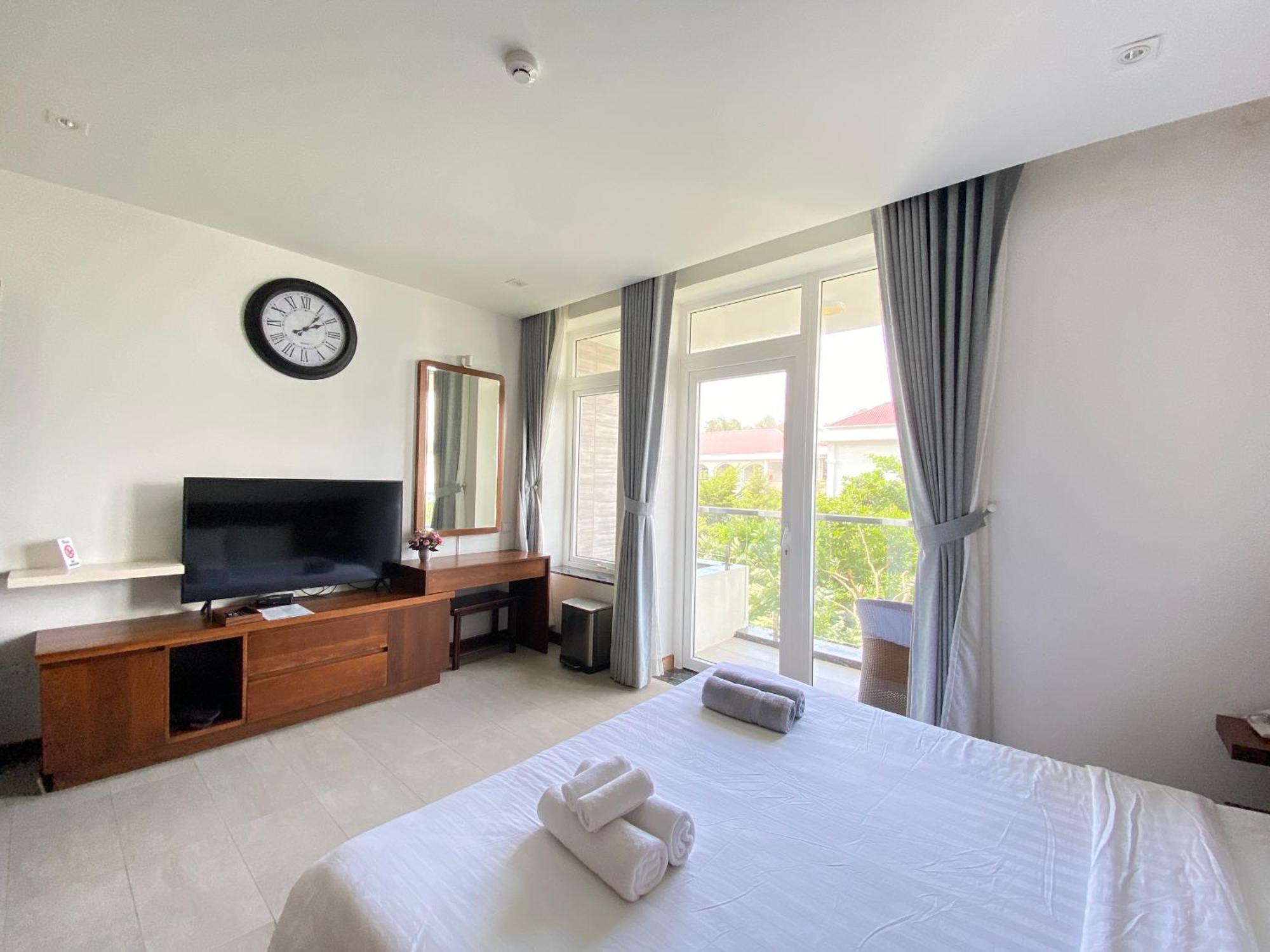 Qli Hotel Муи Не Екстериор снимка